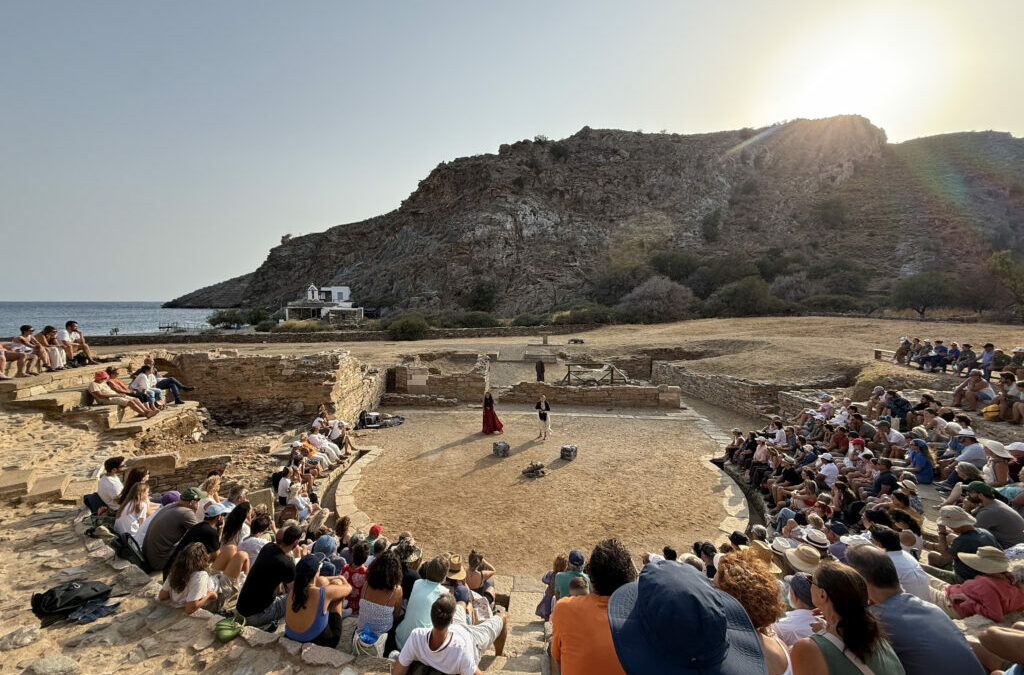 Η «Μήδεια» καθήλωσε το κοινό στο αρχαίο θέατρο της Καρθαίας